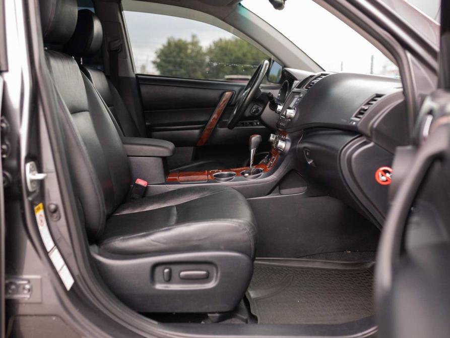 Toyota Highlander II (XU40) Рестайлинг Новосибирск  - изображение 20