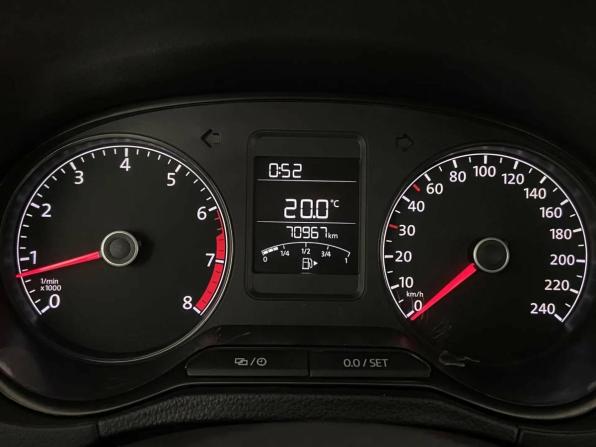 Volkswagen Polo V с пробегом 2015 года, цена 1 025 000 рублей, 70965 км, седан, Автокод Объявления
