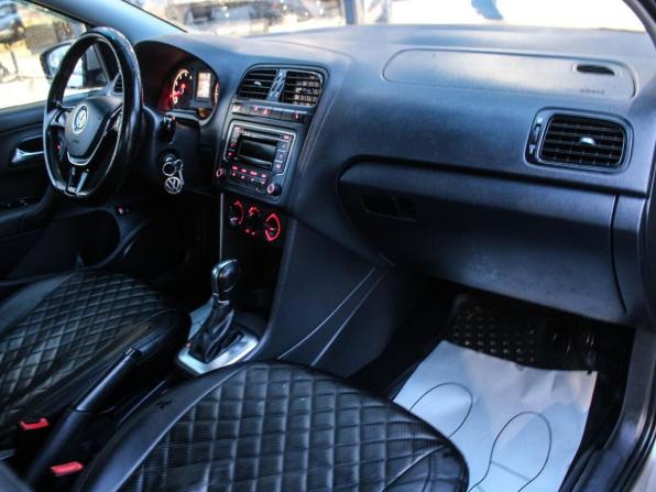 Volkswagen Polo V с пробегом 2015 года, цена 959 900 рублей, 77160 км, седан, Автокод Объявления