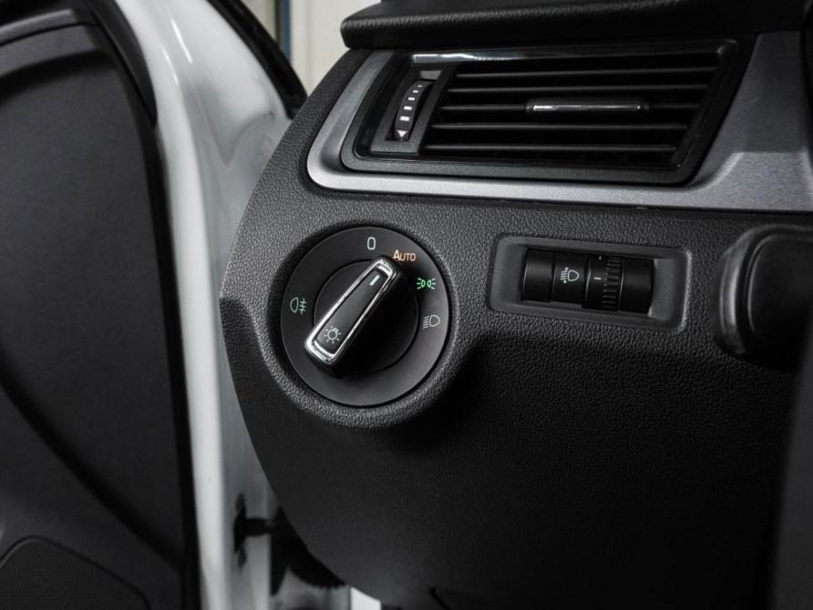 Skoda Rapid I Рестайлинг Воронеж  - изображение 12