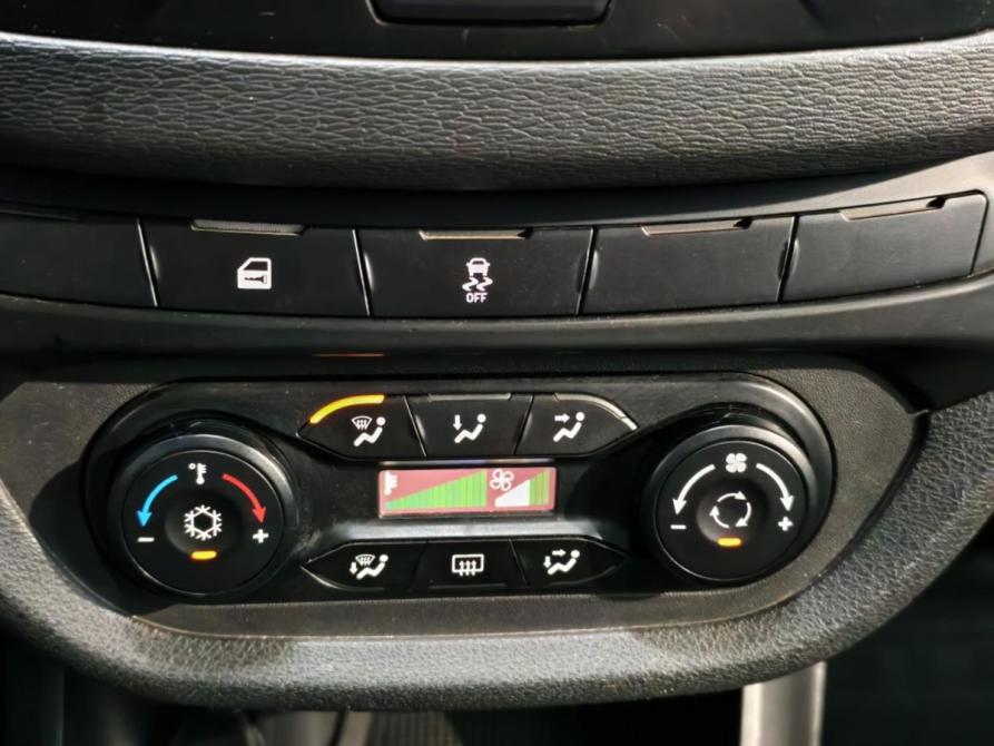 Lada (ВАЗ) Vesta I Курск  - изображение 14