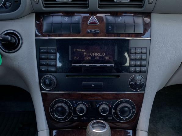 Mercedes-Benz C-Класс II (W203) Рестайлинг с пробегом 2004 года, цена 819 000 рублей, 251667 км, седан, Автокод Объявления