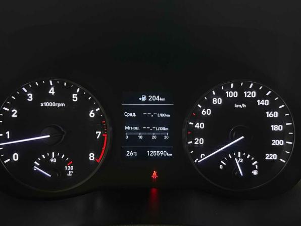 Hyundai Solaris II с пробегом 2017 года, цена 920 000 рублей, 125590 км, седан, Автокод Объявления