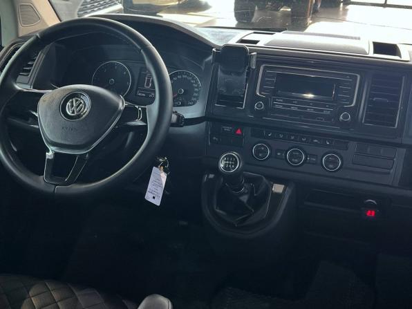 Volkswagen Caravelle T6 с пробегом 2017 года, цена 3 100 000 рублей, 248206 км, минивэн, Автокод Объявления