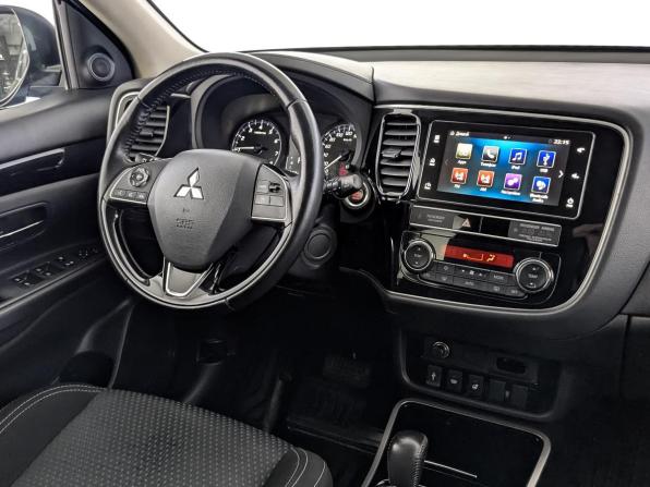Mitsubishi Outlander III Рестайлинг 3 с пробегом 2019 года, цена 2 390 000 рублей, 53425 км, внедорожник, Автокод Объявления