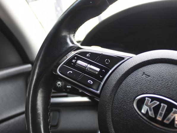 Kia Optima IV Рестайлинг с пробегом 2019 года, цена 2 079 000 рублей, 85455 км, седан, Автокод Объявления