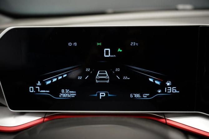 Geely Coolray I Рестайлинг с пробегом 2023 года, цена 2 180 000 рублей, 29000 км, внедорожник, Автокод Объявления