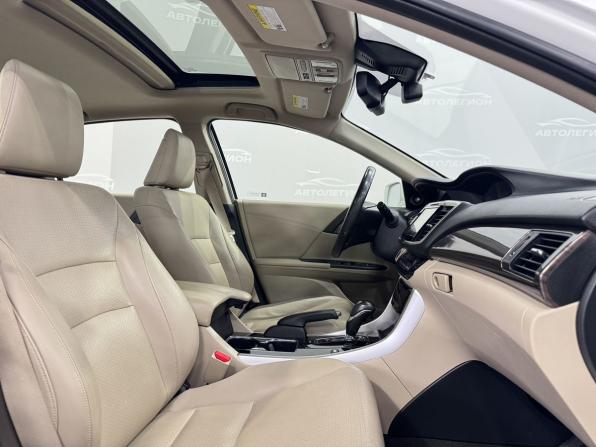 Honda Accord X с пробегом 2017 года, цена 2 170 000 рублей, 160936 км, седан, Автокод Объявления