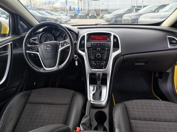 Opel Astra J Рестайлинг с пробегом 2013 года, цена 639 000 рублей, 172132 км, хэтчбек, Автокод Объявления