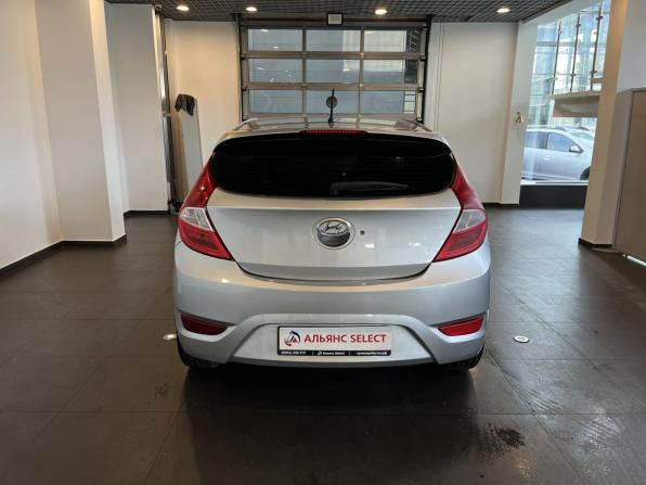 Hyundai Solaris I с пробегом 2012 года, цена 720 000 рублей, 208899 км, хэтчбек, Автокод Объявления