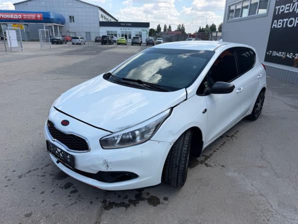 Kia Ceed II с пробегом 2015 года, цена 449 900 рублей, 204589 км, хэтчбек, Автокод Объявления