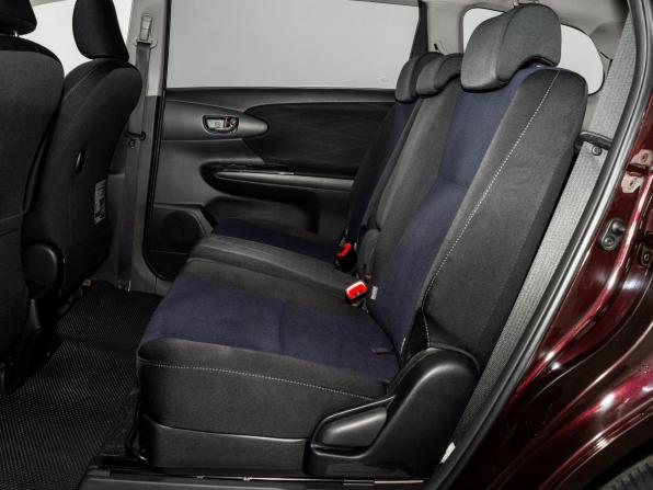 Toyota Wish II Рестайлинг с пробегом 2014 года, цена 1 470 500 рублей, 129818 км, минивэн, Автокод Объявления