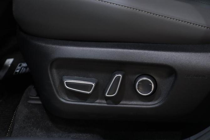 Toyota RAV4 VI (XA60) с пробегом 2026 года, цена 4 649 000 рублей, 20 км, внедорожник, Автокод Объявления