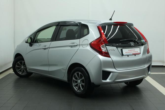 Honda Fit III с пробегом 2017 года, цена 1 045 000 рублей, 66067 км, хэтчбек, Автокод Объявления
