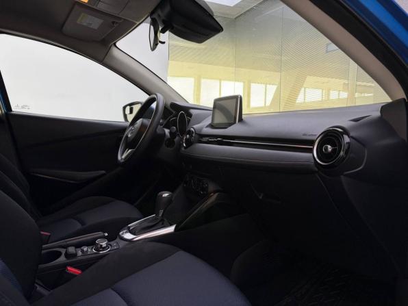 Toyota Yaris III Рестайлинг 2 с пробегом 2017 года, цена 1 095 000 рублей, 129349 км, хэтчбек, Автокод Объявления