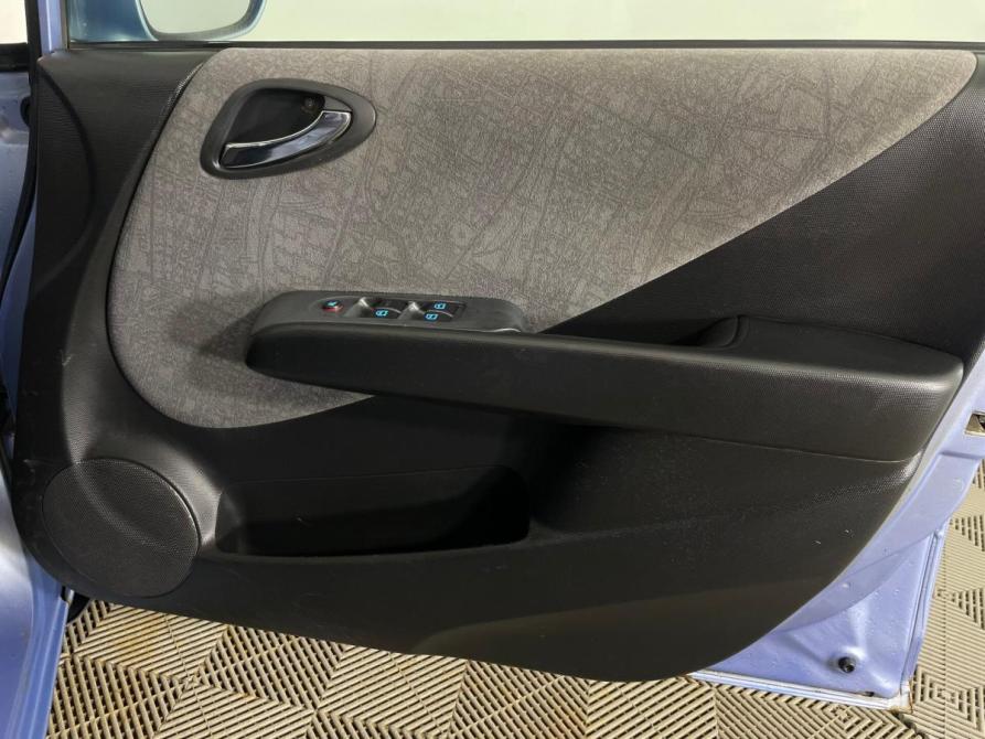 Honda Fit I Воронеж  - изображение 17