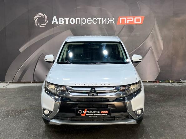 Mitsubishi Outlander III Рестайлинг 2 с пробегом 2015 года, цена 1 515 000 рублей, 192412 км, внедорожник, Автокод Объявления