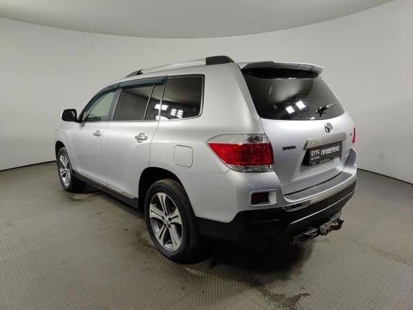 Toyota Highlander II (XU40) Рестайлинг с пробегом 2010 года, цена 1 820 000 рублей, 315107 км, внедорожник, Автокод Объявления