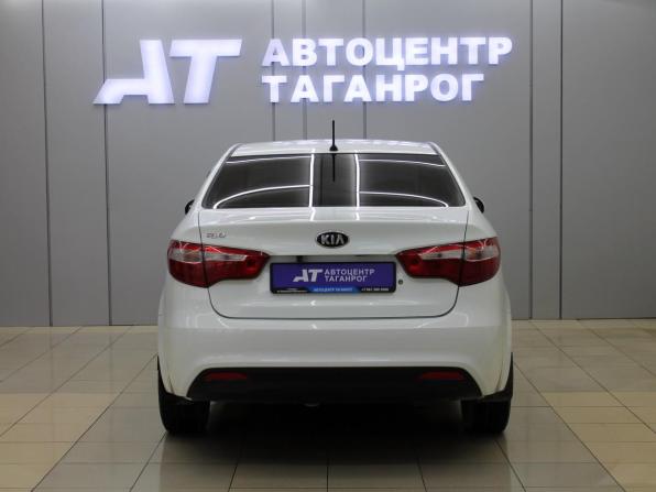 Kia Rio III Рестайлинг с пробегом 2015 года, цена 785 000 рублей, 222193 км, седан, Автокод Объявления