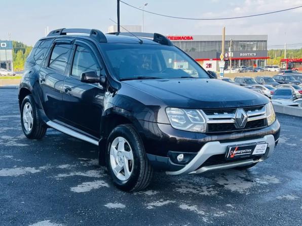Renault Duster I Рестайлинг с пробегом 2018 года, цена 1 095 000 рублей, 201349 км, внедорожник, Автокод Объявления