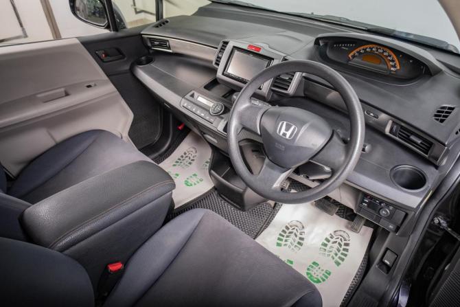 Honda Freed I с пробегом 2009 года, цена 1 139 000 рублей, 135000 км, компактвэн, Автокод Объявления
