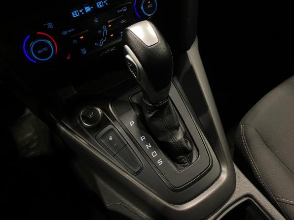 Ford Focus III Рестайлинг с пробегом 2015 года, цена 950 000 рублей, 191692 км, универсал, Автокод Объявления