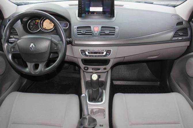 Renault Megane III с пробегом 2010 года, цена 527 000 рублей, 352246 км, хэтчбек, Автокод Объявления