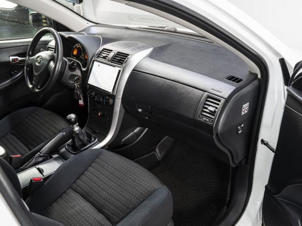 Toyota Corolla X (E140 E150) Рестайлинг с пробегом 2010 года, цена 889 000 рублей, 136311 км, седан, Автокод Объявления