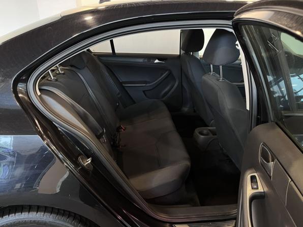 Volkswagen Jetta VI с пробегом 2014 года, цена 980 000 рублей, 107341 км, седан, Автокод Объявления