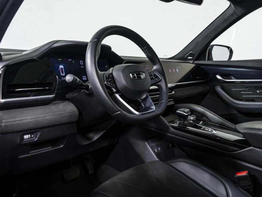 Geely Monjaro I Москва  - изображение 10