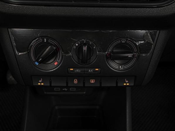 Volkswagen Polo V Рестайлинг с пробегом 2020 года, цена 1 579 000 рублей, 64524 км, седан, Автокод Объявления