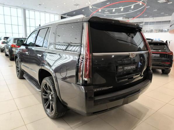 Cadillac Escalade IV с пробегом 2015 года, цена 3 950 000 рублей, 156868 км, внедорожник, Автокод Объявления