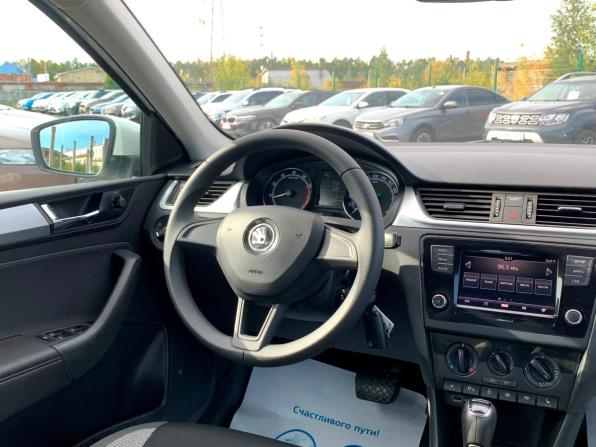 Skoda Rapid I Рестайлинг с пробегом 2019 года, цена 1 285 000 рублей, 172379 км, лифтбек, Автокод Объявления