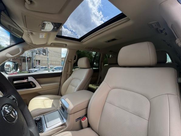 Toyota Land Cruiser 200 Series Рестайлинг 2 с пробегом 2019 года, цена 7 440 000 рублей, 182619 км, внедорожник, Автокод Объявления