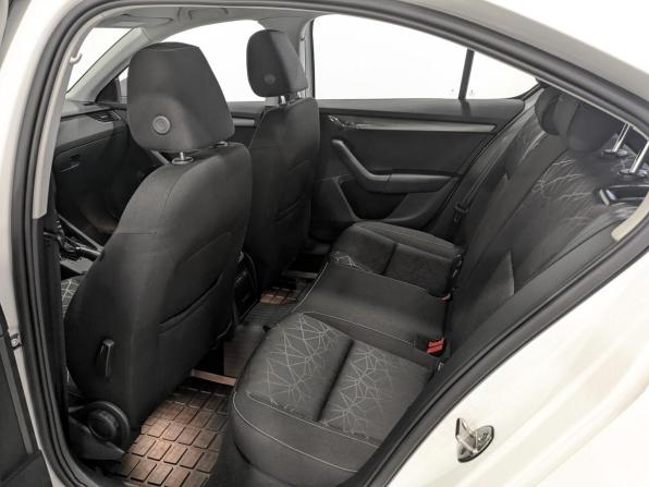Skoda Octavia III (A7) Рестайлинг с пробегом 2019 года, цена 2 475 000 рублей, 26523 км, лифтбек, Автокод Объявления
