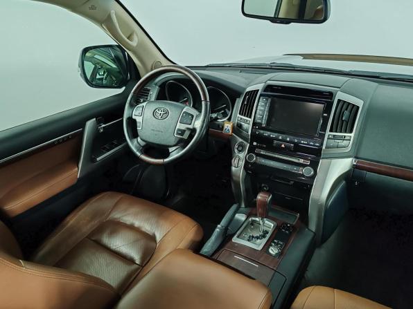 Toyota Land Cruiser 200 Series Рестайлинг 1 с пробегом 2015 года, цена 4 049 000 рублей, 204526 км, внедорожник, Автокод Объявления