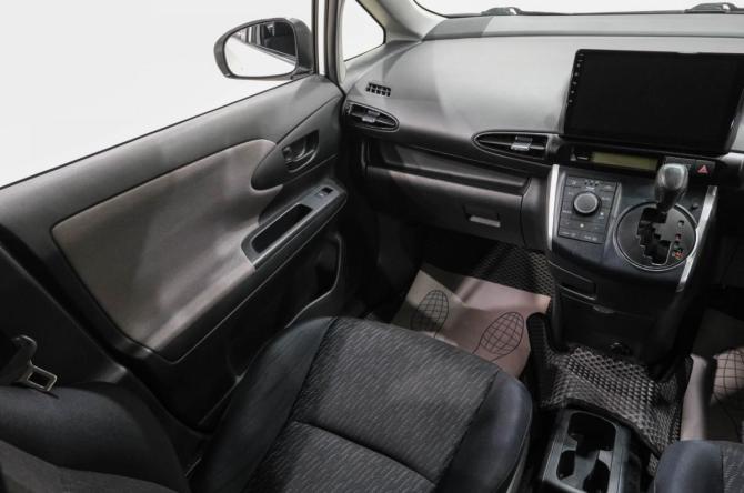 Toyota Wish II с пробегом 2011 года, цена 1 319 000 рублей, 183000 км, минивэн, Автокод Объявления