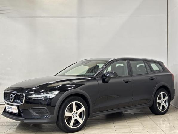 Volvo V60 Cross Country II с пробегом 2021 года, цена 3 549 000 рублей, 119000 км, универсал, Автокод Объявления