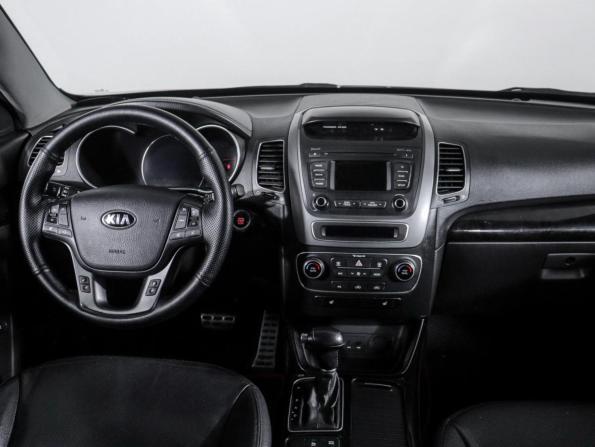 Kia Sorento II Рестайлинг с пробегом 2012 года, цена 1 550 000 рублей, 235100 км, внедорожник, Автокод Объявления