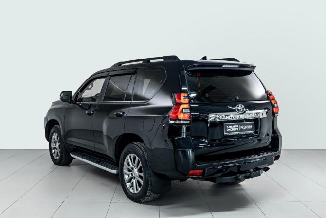 Toyota Land Cruiser Prado 150 Series Рестайлинг 2 с пробегом 2018 года, цена 3 319 000 рублей, 494040 км, внедорожник, Автокод Объявления