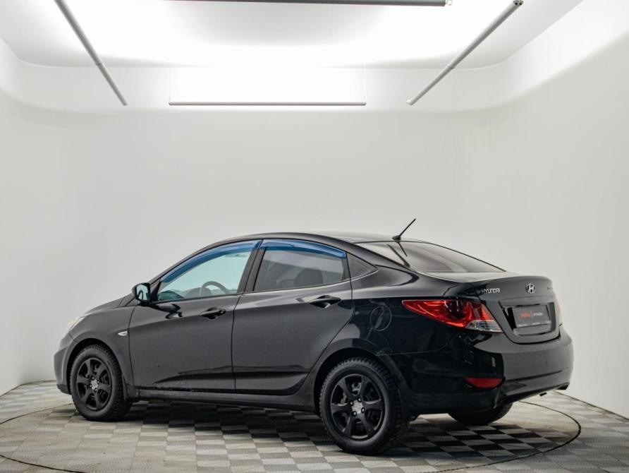 Hyundai Solaris I Москва  - изображение 8