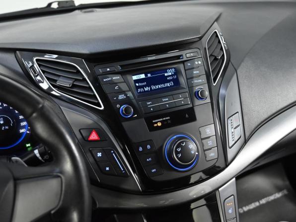 Hyundai i40 I Рестайлинг с пробегом 2015 года, цена 1 399 000 рублей, 129000 км, седан, Автокод Объявления