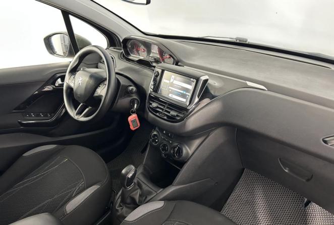 Peugeot 208 I с пробегом 2013 года, цена 375 000 рублей, 149776 км, хэтчбек, Автокод Объявления