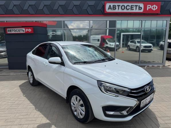 Lada (ВАЗ) Vesta I Рестайлинг (NG) с пробегом 2025 года, цена 1 329 900 рублей, 17925 км, седан, Автокод Объявления
