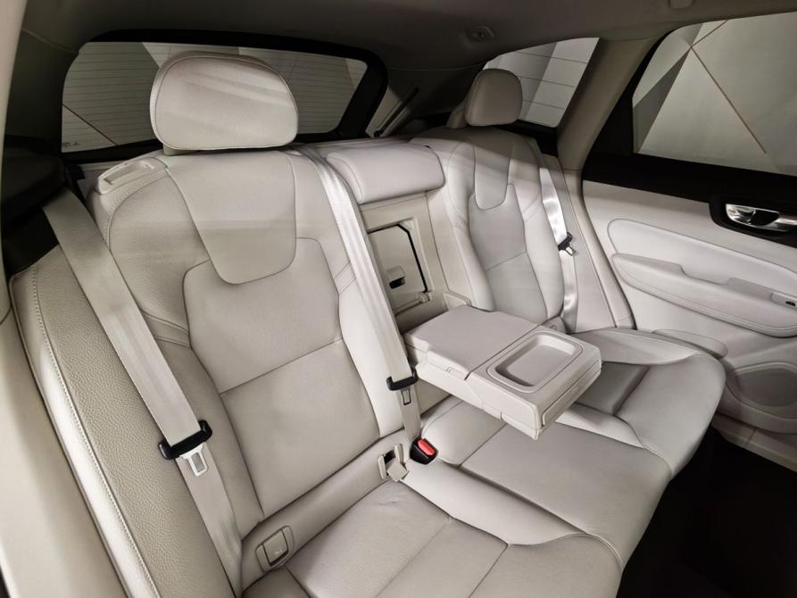 Volvo XC60 II Москва  - изображение 17