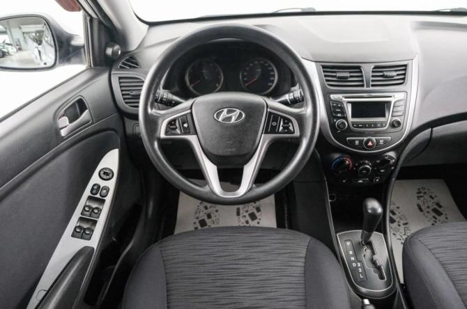 Hyundai Solaris I Рестайлинг с пробегом 2014 года, цена 1 049 000 рублей, 112400 км, седан, Автокод Объявления