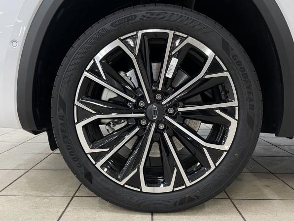 Geely Monjaro I Рестайлинг 2 с пробегом 2025 года, цена 4 130 000 рублей, 25 км, внедорожник, Автокод Объявления
