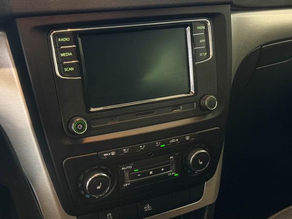 Skoda Yeti I с пробегом 2010 года, цена 845 000 рублей, 243204 км, внедорожник, Автокод Объявления
