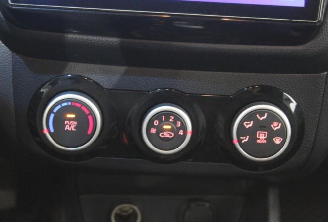 Kia Rio III Рестайлинг с пробегом 2015 года, цена 830 000 рублей, 162802 км, хэтчбек, Автокод Объявления