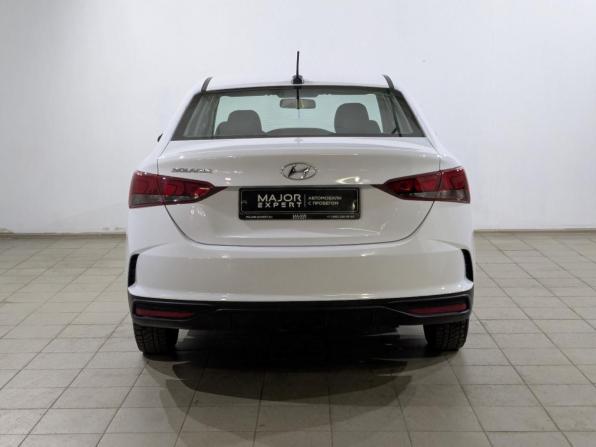 Hyundai Solaris II Рестайлинг с пробегом 2022 года, цена 1 755 000 рублей, 51771 км, седан, Автокод Объявления